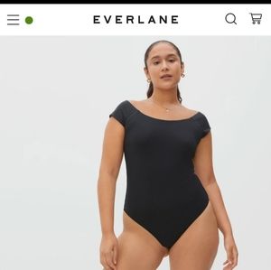 EVERLANE BLACK OFF SHOULDER BODYSUIT